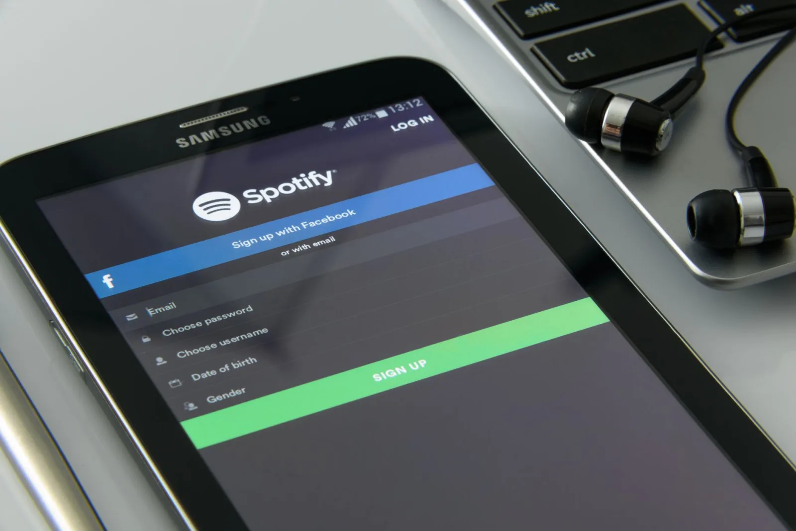 Metrolist transforma YouTube Music em interface limpa e sem anúncios